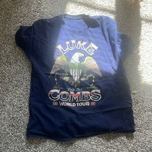 Men’s Luke combs world tour tshirt